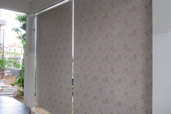 Rèm cuốn ngăn phòng là gì Lưu ý chọn rèm ngăn phòng theo chất liệu