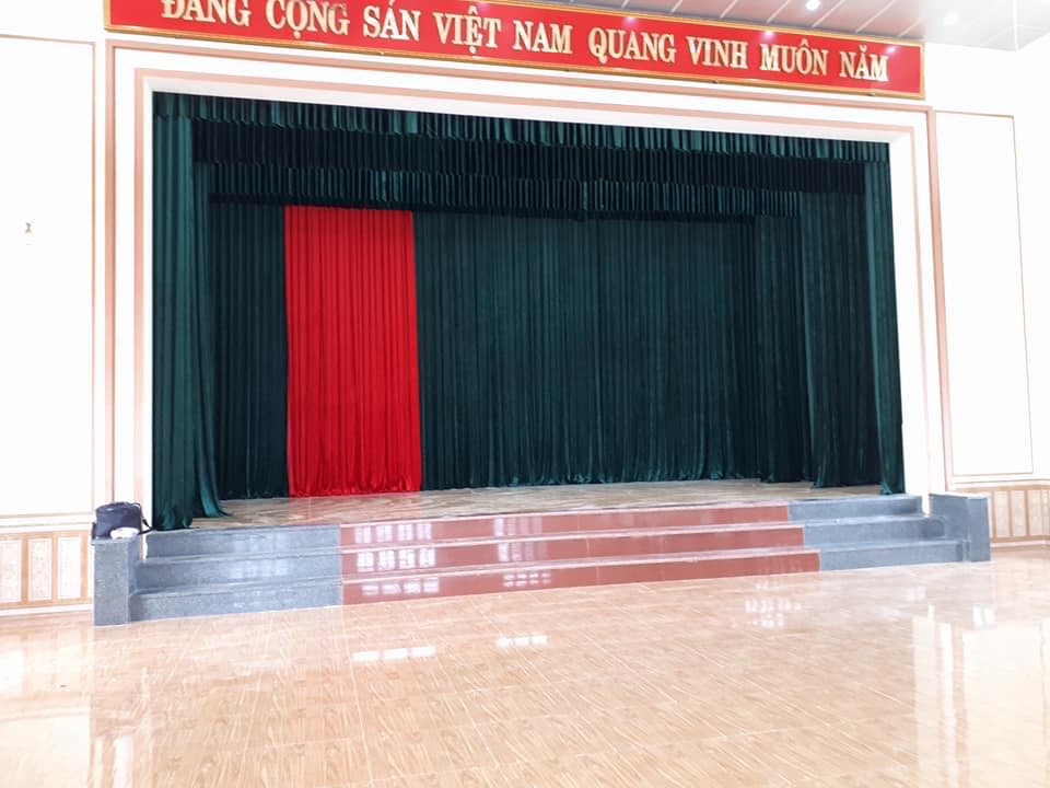 Mẫu phông rèm hội trường truyền thống Mẫu phông rèm hội trường truyền thống